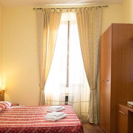 Hotel Azzurra Рим Экстерьер фото