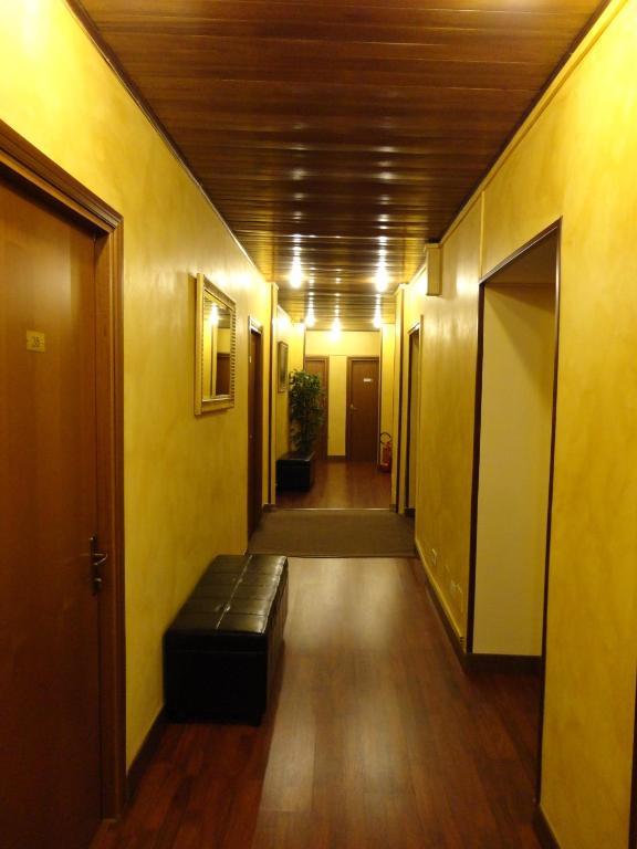 Hotel Azzurra Рим Экстерьер фото