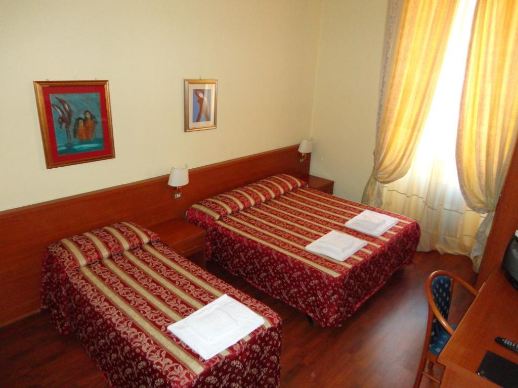 Hotel Azzurra Рим Номер фото