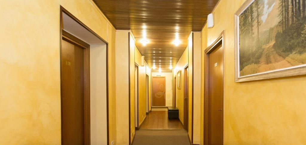 Hotel Azzurra Рим Экстерьер фото