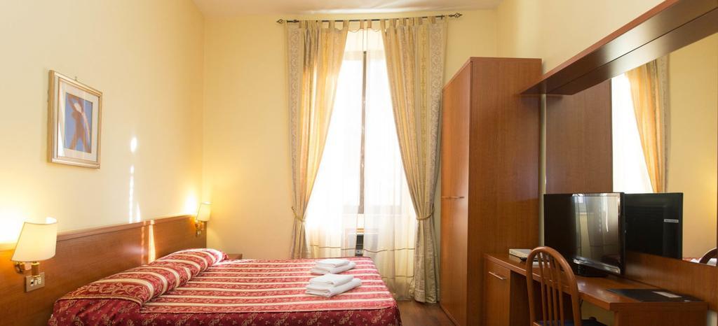 Hotel Azzurra Рим Экстерьер фото