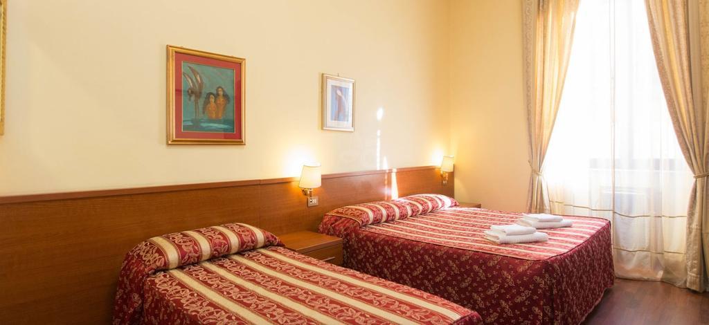 Hotel Azzurra Рим Экстерьер фото