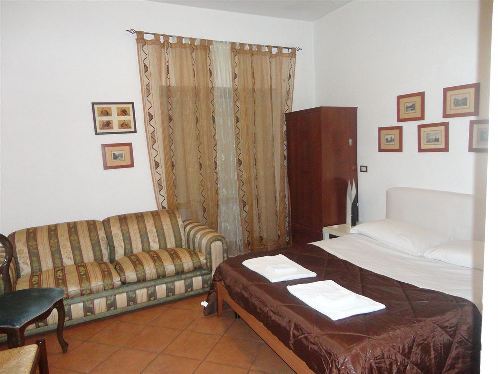 Hotel Azzurra Рим Экстерьер фото